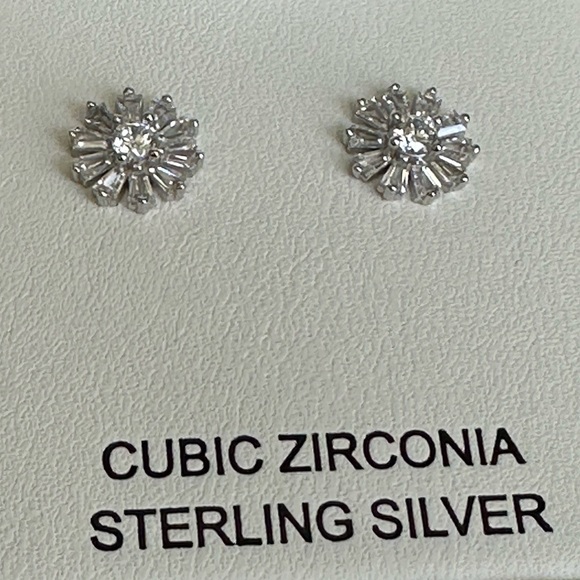 NANETTE LEPORE CZ Earrings Sterling Silver 925 - Picture 2 of 4
